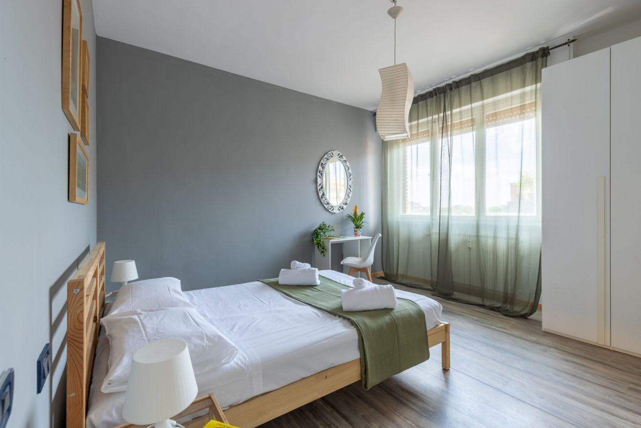 2 bedrooms, iron/ironing board