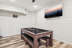 غرفة الألعاب