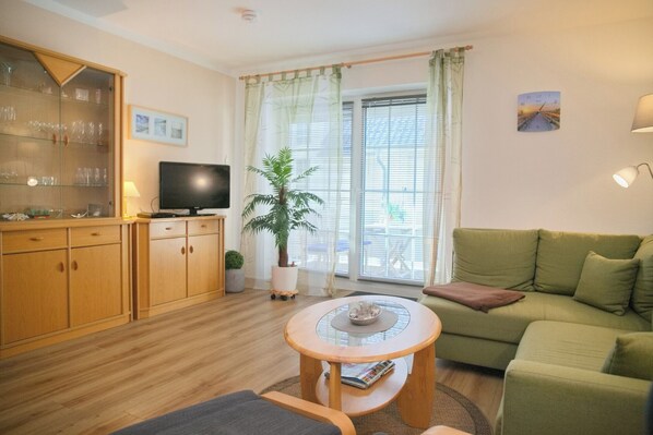 TV, DVD player, stereo