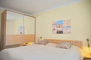 Free WiFi - Comfortable vacation apartment with balcony, WiFi and close to the sandy beach in Grömitz (Grömitz)