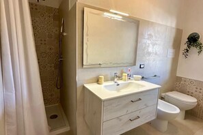 Shower, bidet