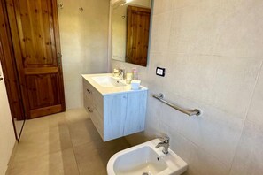 Shower, bidet