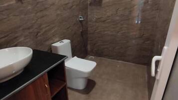 Bruser, gratis toiletartikler, håndklæder, Sæbe