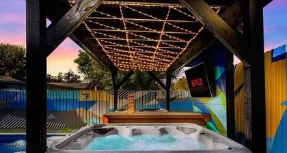 2x HotTub, MiniGolf, Pool, Games,Theater, 20Guests
