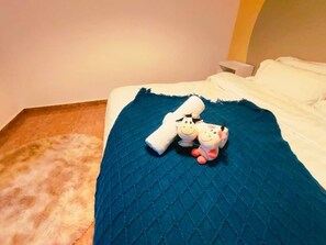 Basic Villa | Iron/ironing board, free WiFi