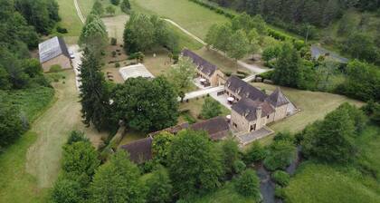 Le Petit Moulin x Gîte de charme familial au coeur du Périgord