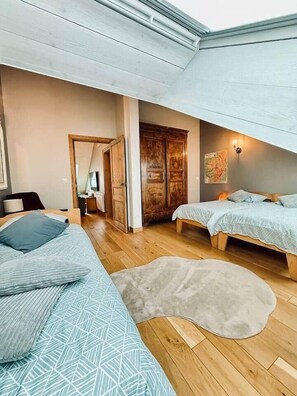 3 chambres, bureau, fer et planche à repasser, Wi-Fi gratuit