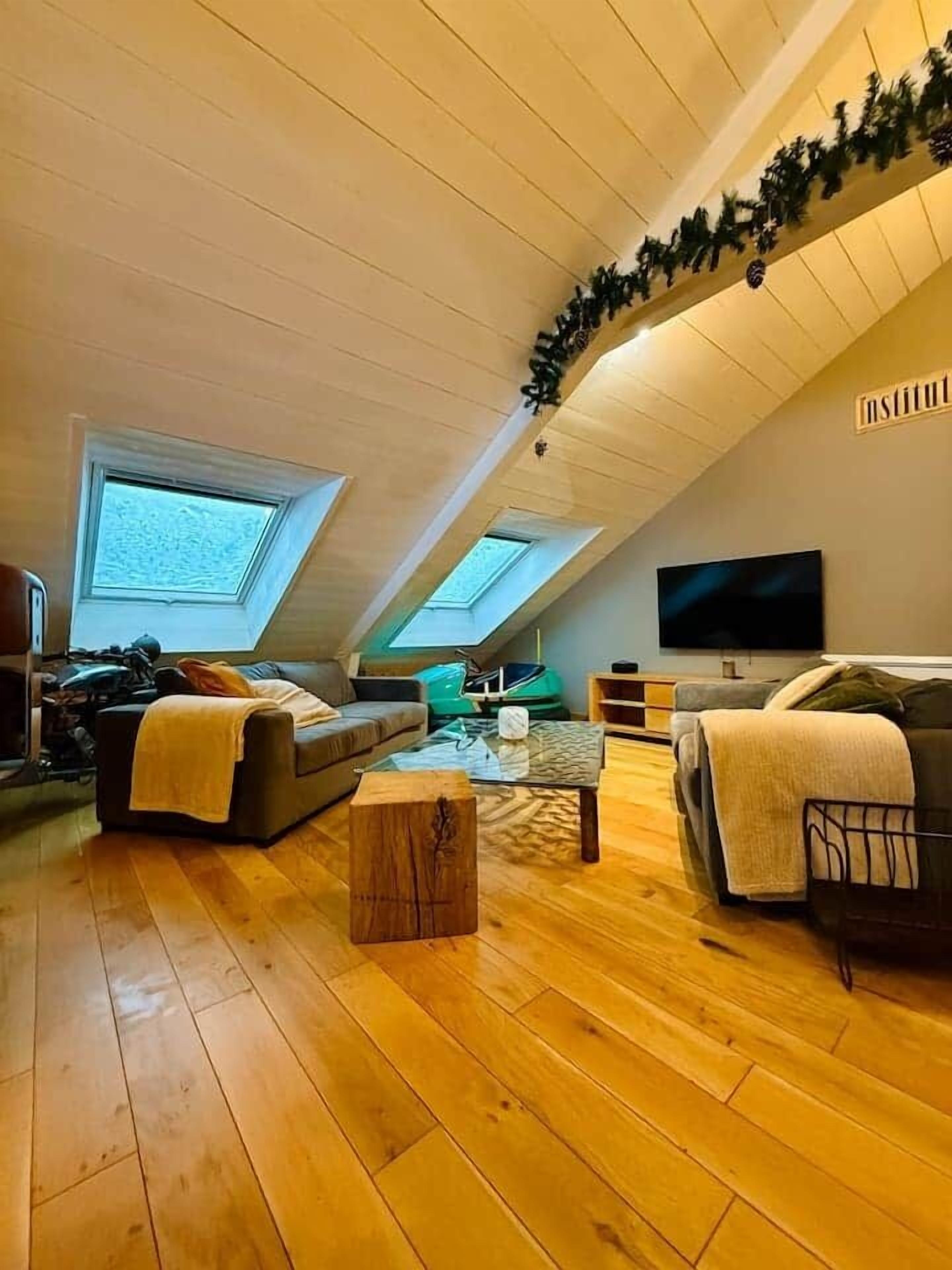TV, books