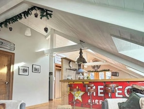 Bar (in der Unterkunft)