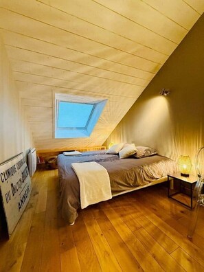 3 chambres, bureau, fer et planche à repasser, Wi-Fi gratuit