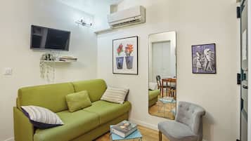 Apartment | Living area