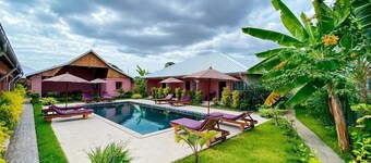 Jardin fleuri de Lety