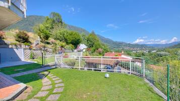 Appartement Familial, 2 chambres, balcon (A Due Passi Dal Bosco: Hillside) | Enceinte de l’hébergement