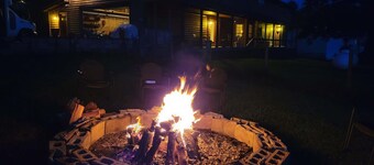 Meadowview Solar Haven - Hot Tub