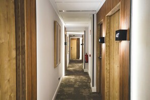 55-inch TV with cable channels - Hospedium Hotel Gaudea Santa Pola (Santa Pola)