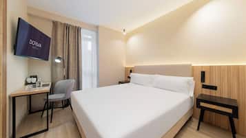 Minibar, free WiFi, bed sheets