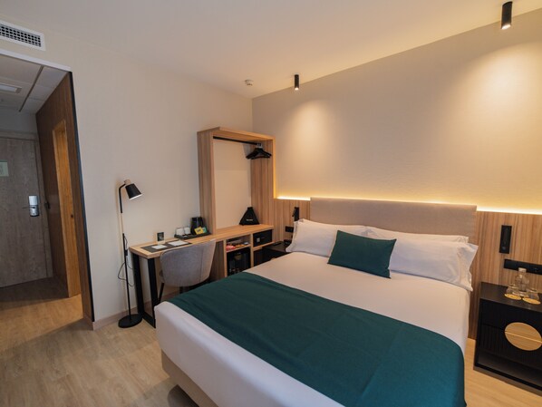 Minibar, wifi gratis, ropa de cama