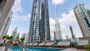Outdoor pool - Act One - Act Two - Downtown - Emaar (Dubai)