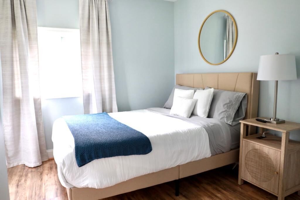 1 chambre, fer et planche à repasser, Wi-Fi gratuit, draps fournis