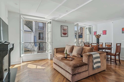 Stylish 1BR - Close to Louvre & Orsay Museum