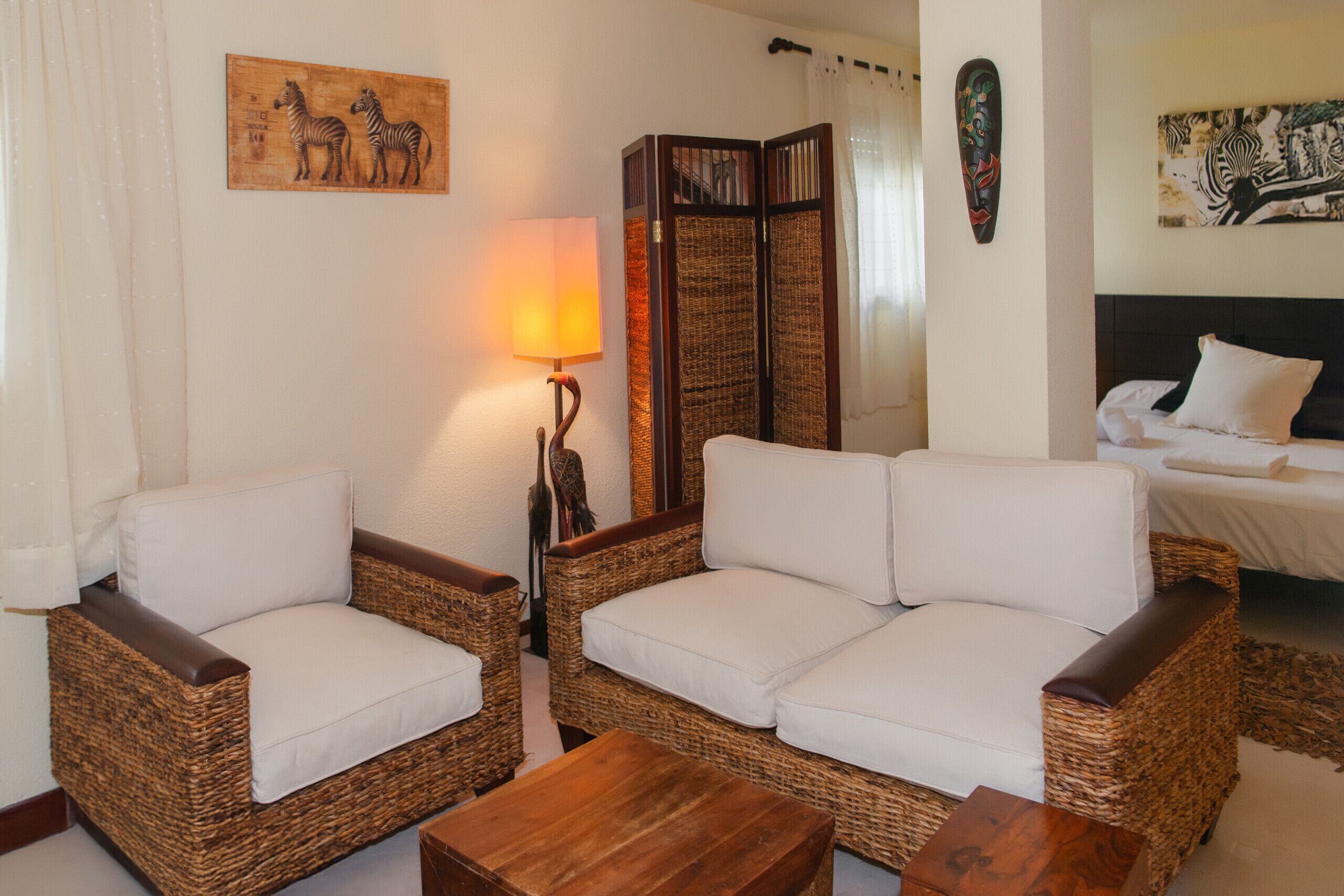 3 dormitorios, tabla de planchar con plancha, wifi gratis y ropa de cama