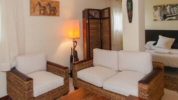 3 slaapkamers, een strijkplank/strijkijzer, gratis wifi, beddengoed