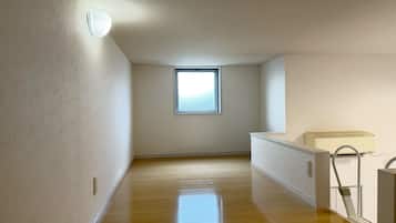 Economy Apartment, Non Smoking (201) | Blackout drapes, iron/ironing board, free WiFi