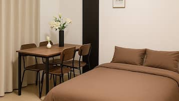 エコノミー アパートメント 禁煙 (201) | 遮光カーテン、アイロン / アイロン台、WiFi (無料)