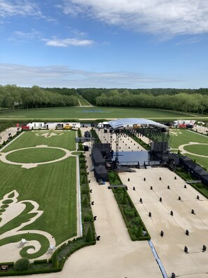 Golf - Gite de la Chapelle: 7 Min to Zoo, Quiet, Large Enclosed Park, Playground (Noyers-sur-Cher)