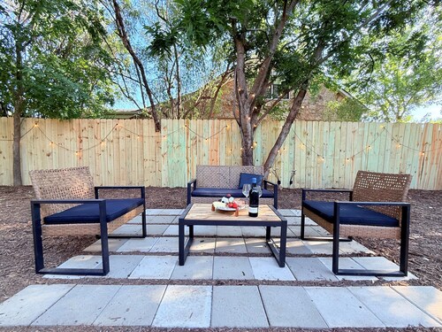 Mulberry Cottage - Downtown; Convention Center