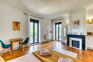 2 dormitorios, tabla de planchar con plancha, wifi y ropa de cama