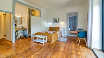 2 makuuhuonetta, silitysrauta/-lauta, Wi-Fi, vuodevaatteet