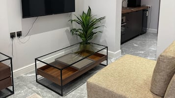 Deluxe-Studiosuite, 1 Doppelbett, Kochnische | Wohnbereich