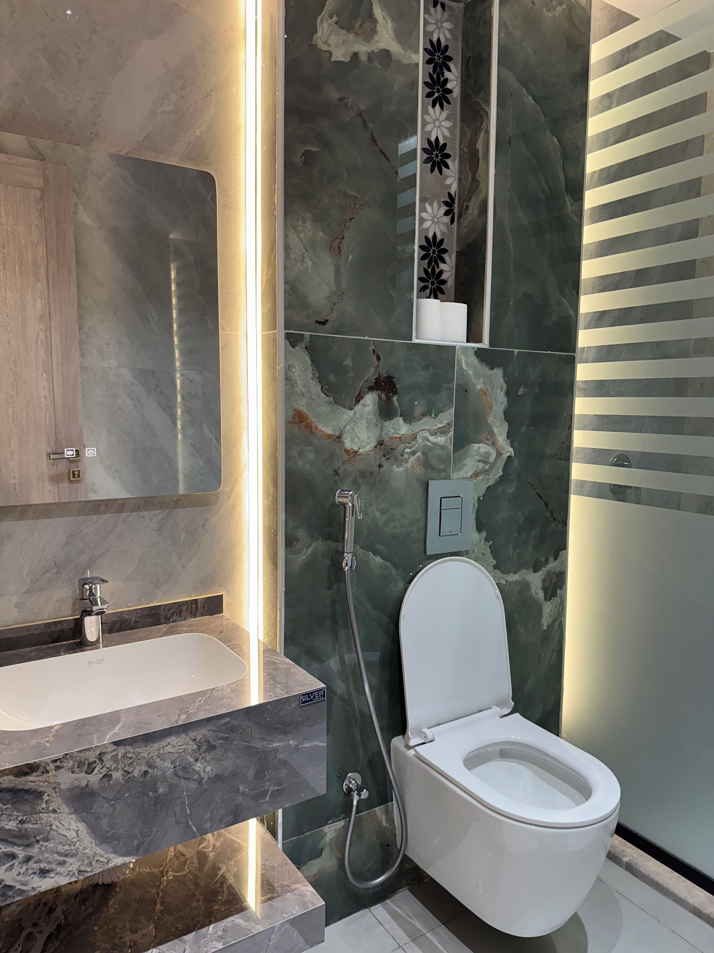 Shower, free toiletries, towels, soap