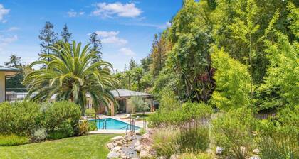Bowmont - Resort-style Beverly Hills Escape w/ Pool, Garden and Privacy