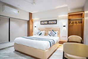Mini Suite Room | Free WiFi - PRIVILON HOTEL ISCON (Ahmedabad)
