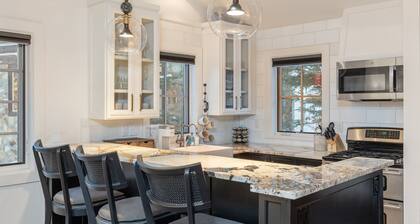 Ski-in/Ski-out Cottage with spectacular mountain views