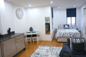 1 bedroom, iron/ironing board, Internet, bed sheets