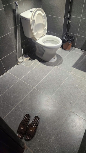 Estúdio básico, vista para a cidade | Quartos à prova de som, ferros/tábuas de passar roupa, Wi-Fi de cortesia