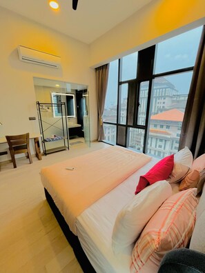 都會公寓 | 書桌、熨斗/熨衣板、免費無線上網