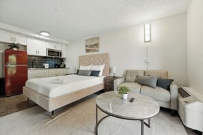 スマートテレビ、書斎 / ワークスペース