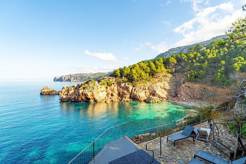 VILLA CA LA DOLORS CALA DEIÀ by PriorityVillas