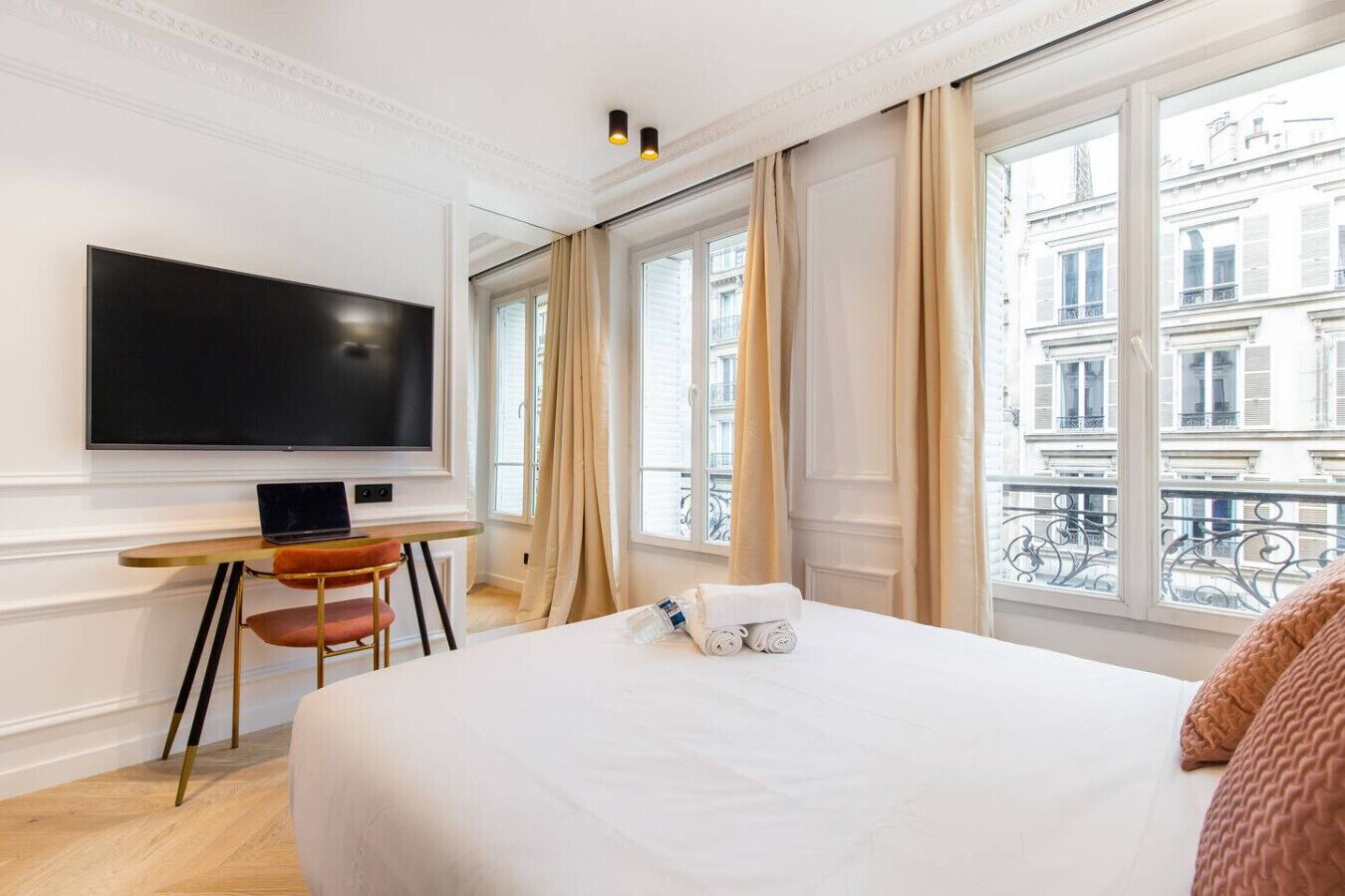 3 bedrooms, iron/ironing board, travel cot, WiFi