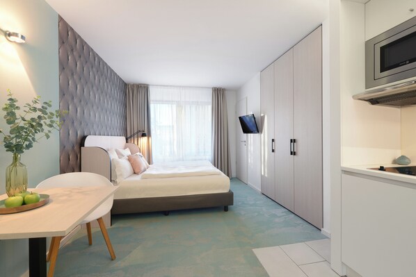 In-room safe, free WiFi