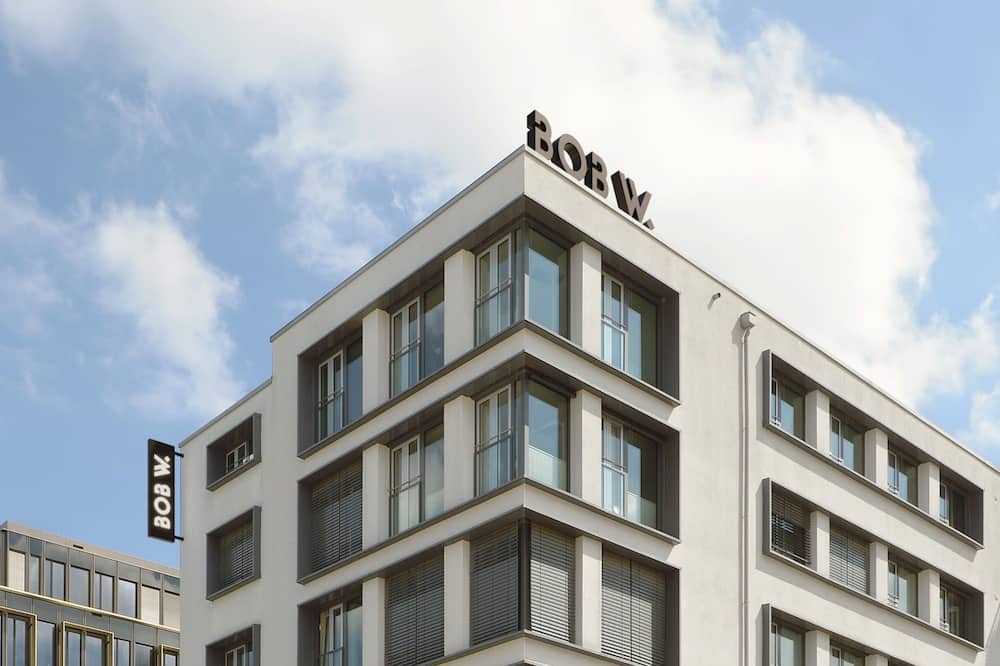 Bob W Munich City West