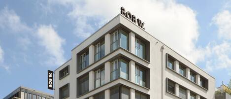 Caja fuerte y wifi gratis