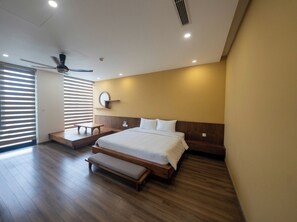 7 bedrooms, iron/ironing board, WiFi - Navilla Huế Villa (Thành phố Huế)