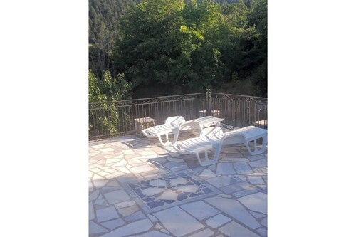 Mountain Tower House close to Sparta, Mystras and Mani! Pet friendly