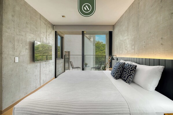 1 bedroom, iron/ironing board, travel cot, WiFi