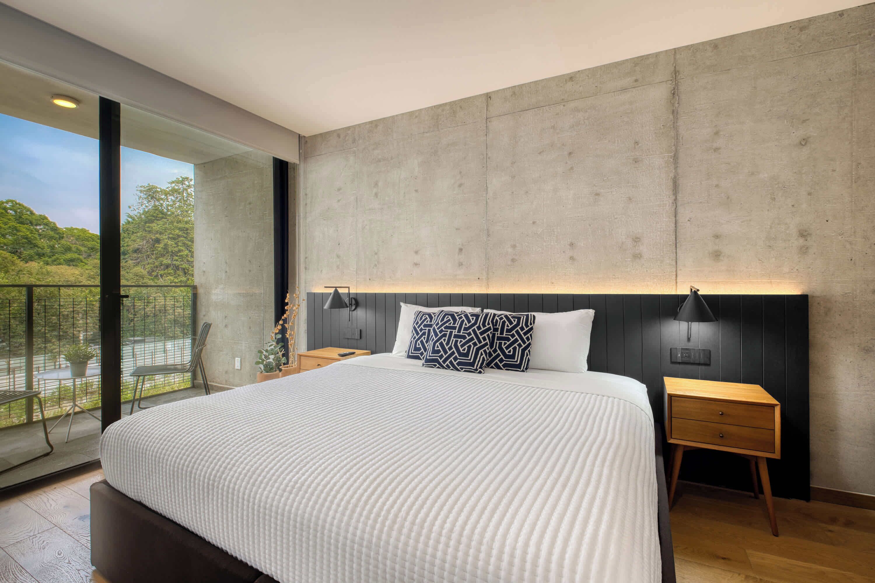 1 bedroom, iron/ironing board, travel crib, WiFi